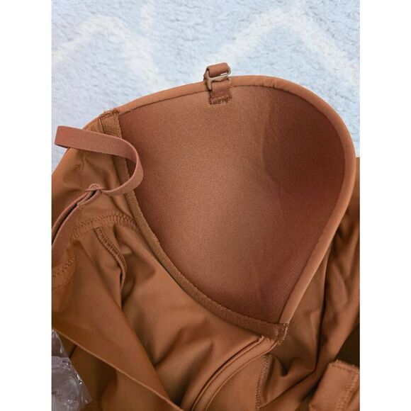 Skims Deep Plunge Shapewear Mid Thigh Bodysuit, Bronze M NWT - Picture 11 of 11